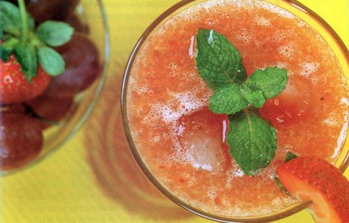 resep membuat jus buah strawberry semangka