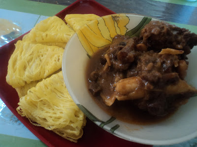 KUZI KAMBING/ AYAM & ROTI JALA  MAMA CUPIE CORNER