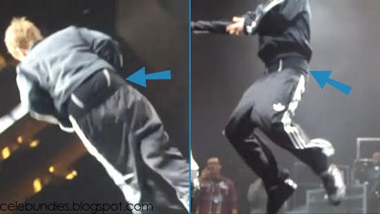 justin bieber pants falling down. Justin Bieber was at one of