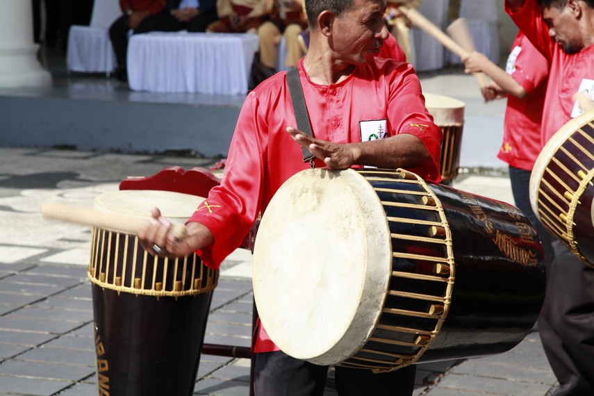 10 Alat  Musik  Maluku Beserta Gambar  dan Penjelasannya 