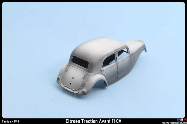 Montage Citroën Traction Avant Tamiya 1/48.