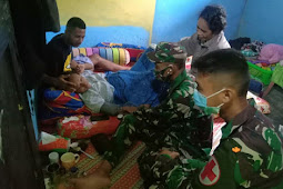 Satgas TNI Pamtas Yonif 403/WP Bantu Evakuasi Warga yang akan Melahirkan di Keerom Papua