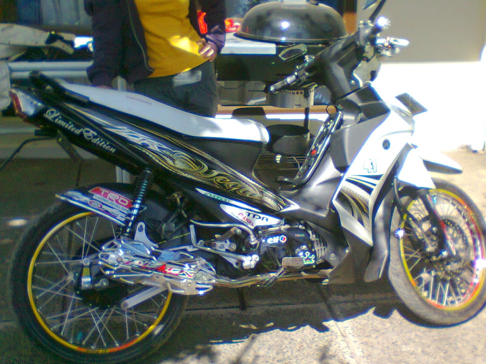 Koleksi Modifikasi Body Motor Vega Rr Terlengkap Fire Modif