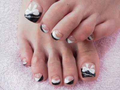 Cool-Toe-Nail-Art-Designs-2012