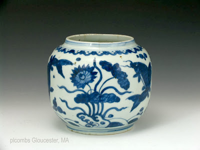 <img src="Chinese Ming fish jar.jpg" alt="blue and white porcelain jar with fish">