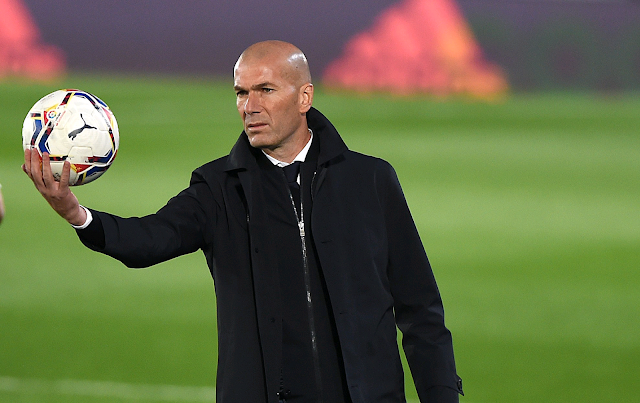 Zinedine Zidane to move to PSG this 2022/2023 season.