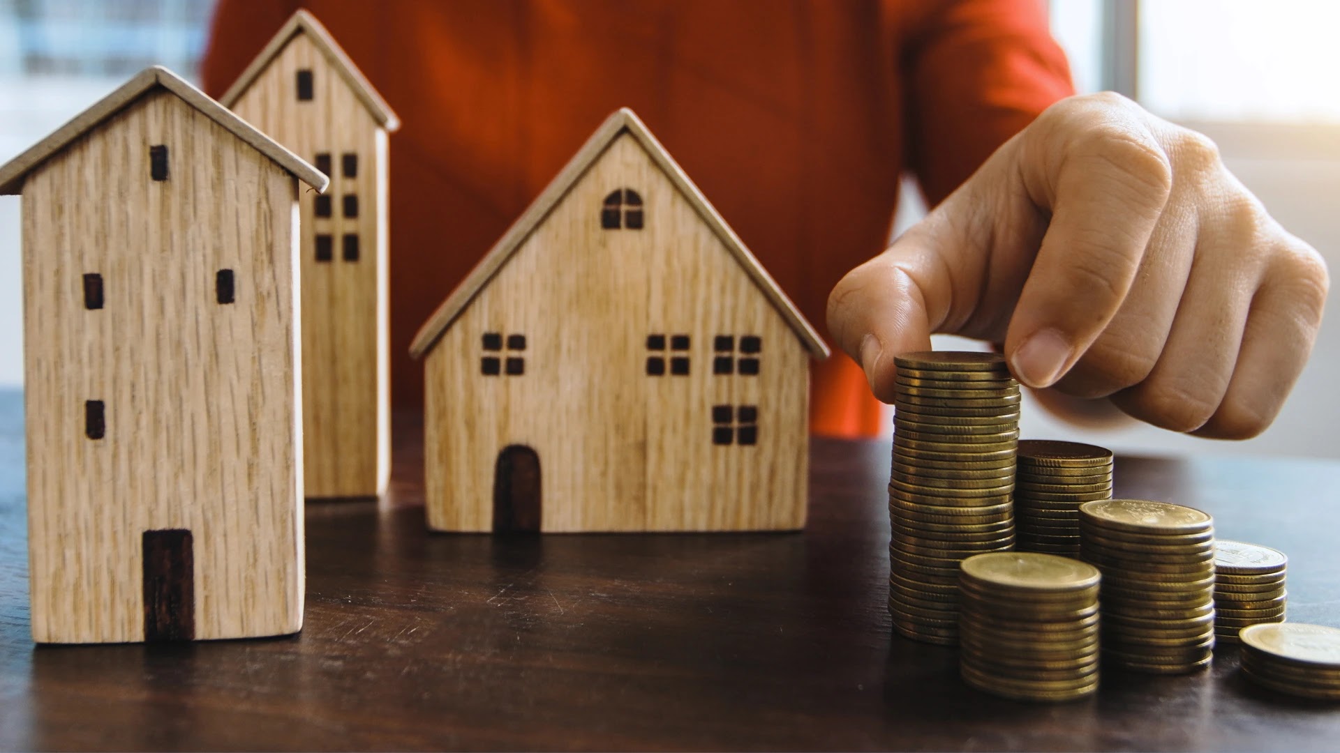 Earn Money as a Real Estate Assistant