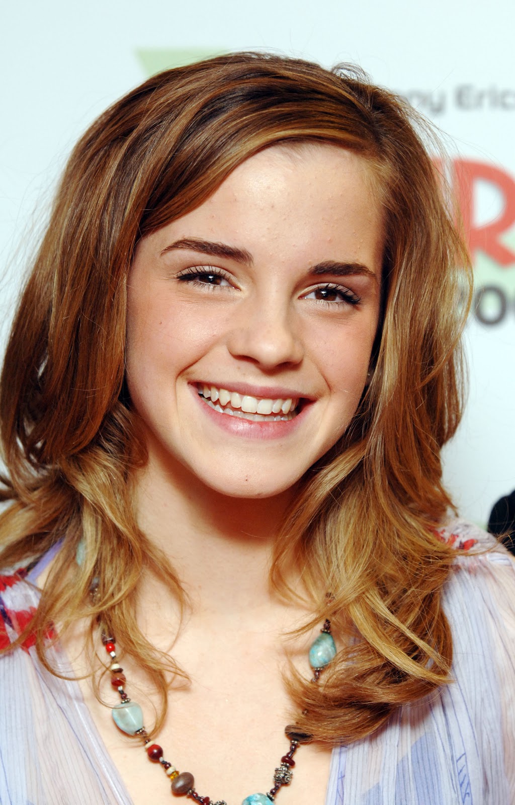 Beautiful Girls With Curly Hair Facebook Emma Watson Hair Styles & Haircuts