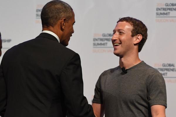 Obama Merasa Iri Dengan Mark Zuckerberg Yang Selalu Memakai Kaos