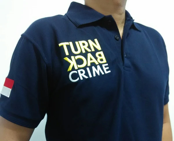 Larangan Memakai Kaos Turn Back Crime Bagi Umum