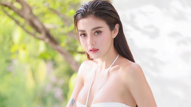 Ladapa Ratchataamonchot – Most Beautiful Thailand Model in Sexy Swimsuit Instagram Photoshoot