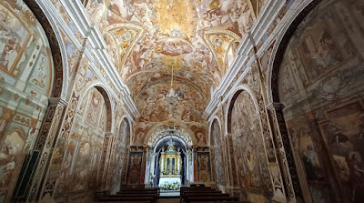 Interior de la Ermita de la Mare de Déu de l’Avellà o Emita de l’Avellà