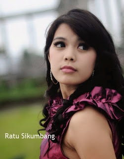 Ratu Sikumbang Lengkap