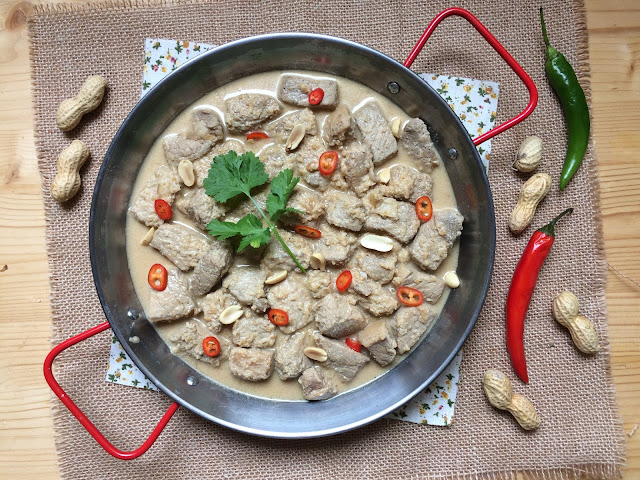 estofado de cerdo con cacahuetes receta