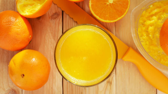 One glass of orange juice a day protects against 7 diseases