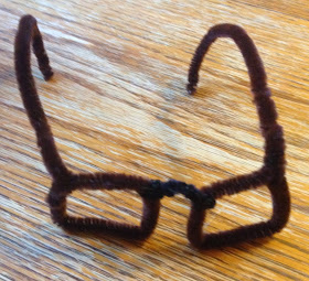 👓 How to Make EASY Pipe Cleaner Glasses Craft