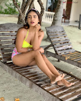 Neha Malik in Yellow Bikini Beautiful Actress Model in Spicy Yellow Bikini Pics .XYZ Exclusive 02.jpg