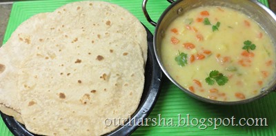 chapathi and potato carrot curry (1)