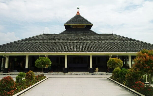 Demak