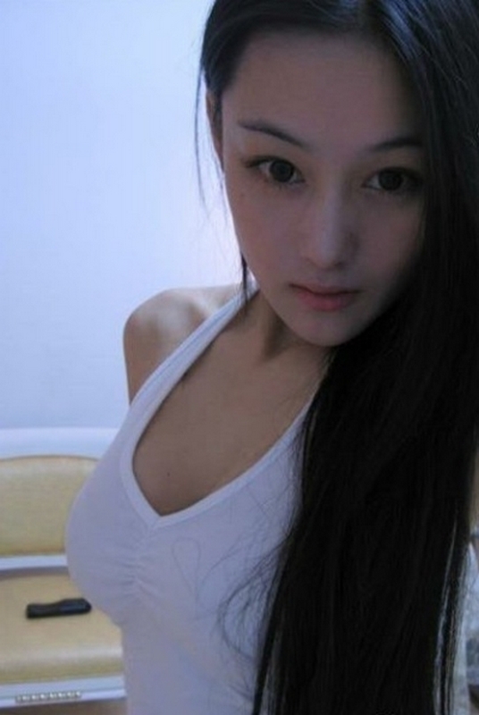 Viann Zhang Xinyu (张馨予) 