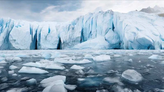 El glaciar Thwaites es el más ancho de la Tierra y contiene suficiente hielo para elevar el nivel del mar 60 centímetros. Además, si se derrumbara por completo, podría causar un aumento del nivel del mar de hasta 3 metros.