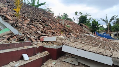   Gempa Cianjur Picu Longsor Di Jalur Puncak Cipanas, Bangunan RSUD dan Ponpes Ikut Rusak