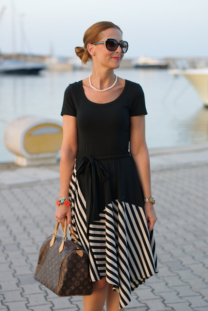 Donna Karan New York dress, Louis Vuitton Speedy 30 monogram, summer striped dress, Marc by Marc Jacobs sunglasses, Fashion and Cookies