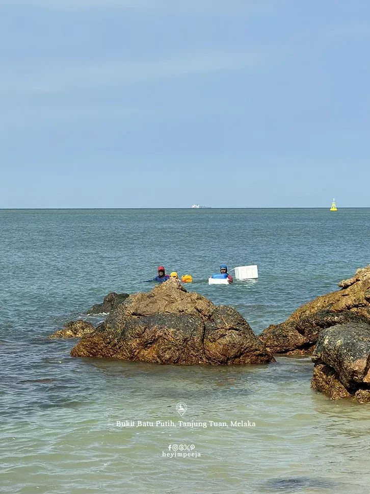 Bukit Batu Putih Tanjung Tuan Melaka