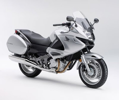 2010 Honda NT700V Varadero - Metallic Silver