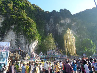 Backpacker ke Malaysia: Acara Thaipusam di Batu Caves