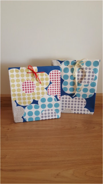 Upcycled: gift bags made from vintage wallpaper (with tutorial)