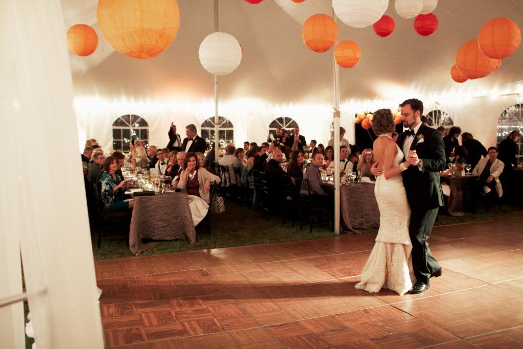 Wedding Planner Mi Mi design Tent and Lighting Apres Party Rental