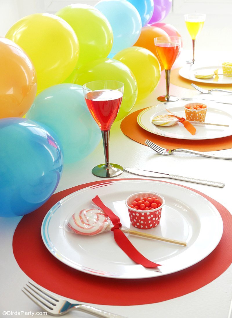 Table Arc-en-Ciel et DIY Guirlande de Ballons - des idées de fête faciles et rapide pour un anniversaire; mariage ou table en fête colorée! by BirdsParty.fr @birdsparty