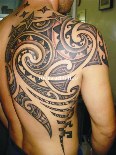 Tatuagem Tribal Na Costas Arte