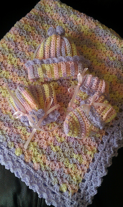 Baby Blanket with Picot Shell Border - Free Pattern