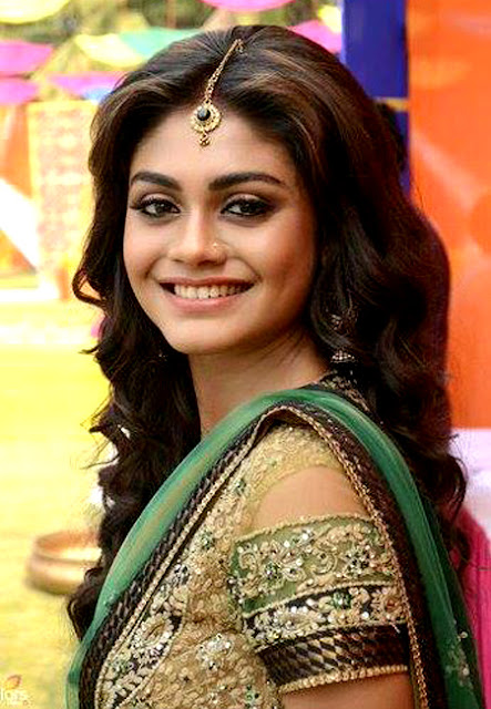 Sreejita De