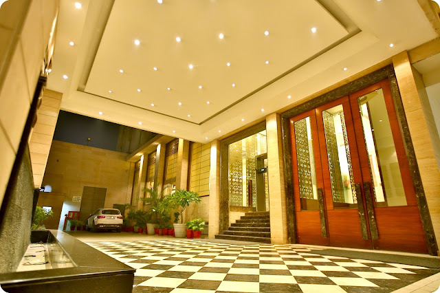 Business Hotel in Noida sector 62