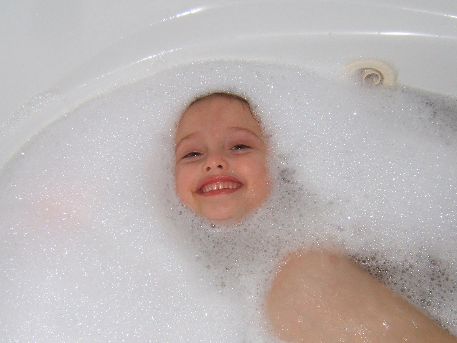 Learn to Swim with Miss Bea: My child loves her bath but ...