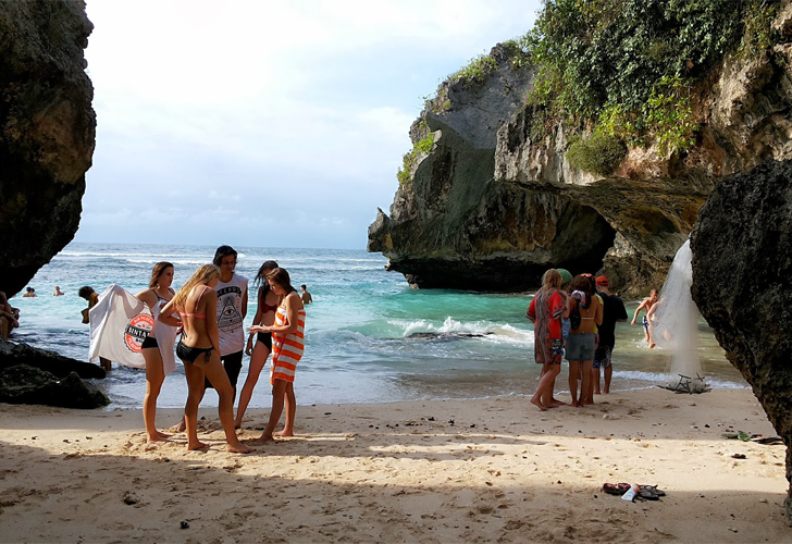 Pantai Suluban Uluwatu