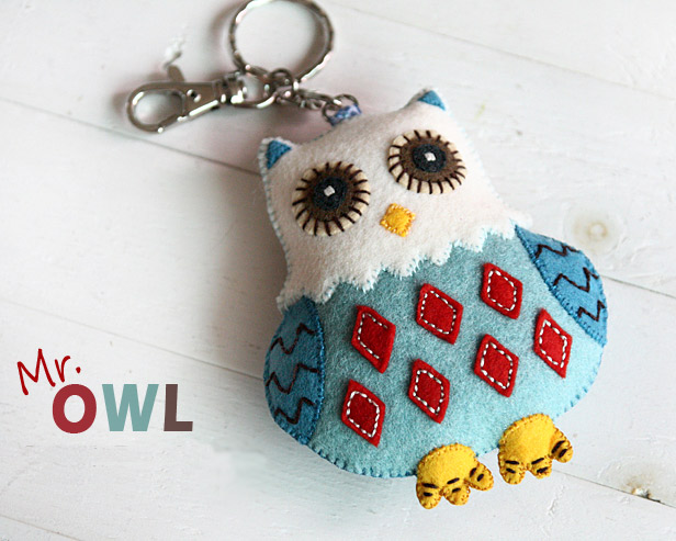 Felt Crafts, owls key chain - DIY tutorial instructions in Pictures. 