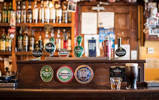 L’intérieur d’un bar-restaurant