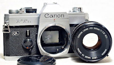 Canon FTb QL (Chrome) Body #061, Canon FD 50mm 1:1.8 S.C. #319, Full Case