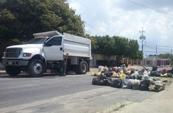 vecinos-del-sector-san-jose-protestan-recoleccion-basura