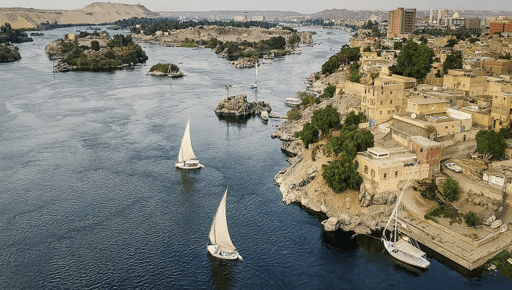 Cruising on the Nile at Luxor