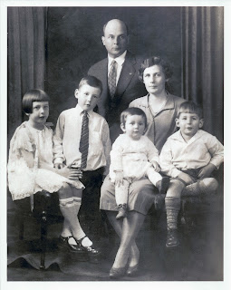 Wright Family, abt 1927