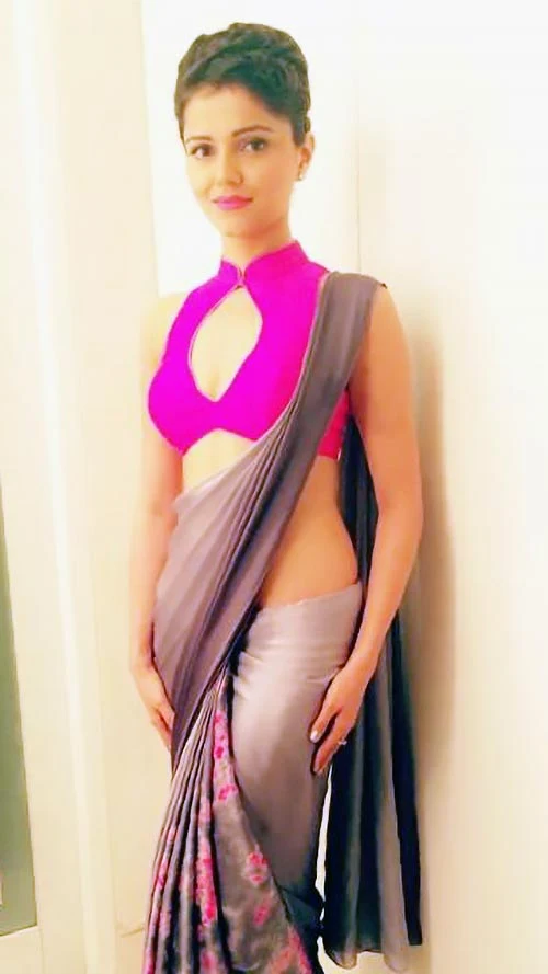 Rubina Dilaik saree hot photos