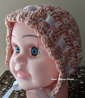 free crochet pattern from Sweet Nothings Crochet , free crochet pattern for a bonnet, Ideas to make it for an older child,
