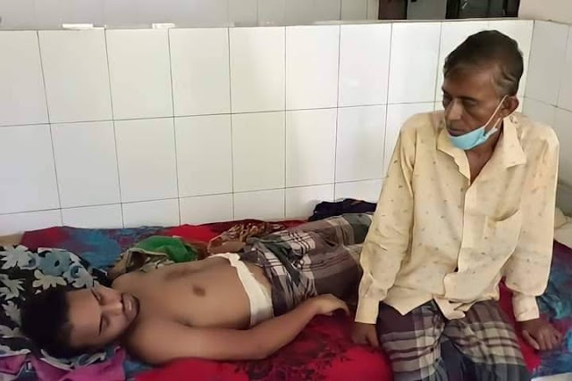 চাঁদপুরে কিশোর গ্যাংয়ের ছুরিকাঘাতে হাসপাতালের বিছানায় কাতরাচ্ছে যুবক