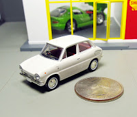 Tomica Limited Vintage: LV-78a Suzuki Fronte 360 Deluxe 5th Year Anniversary