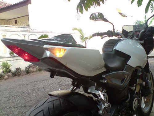 BAJAJ PULSAR 180, MODIFIKASI BAJAJ PULSAR